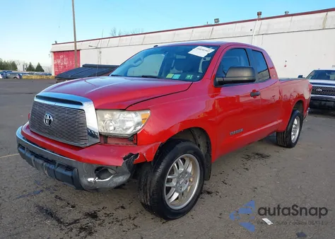 2012 Toyota Tundra Grade 4.6L V8 z USA, uszkodzony, nr VIN 5TFRM5F13CX036446